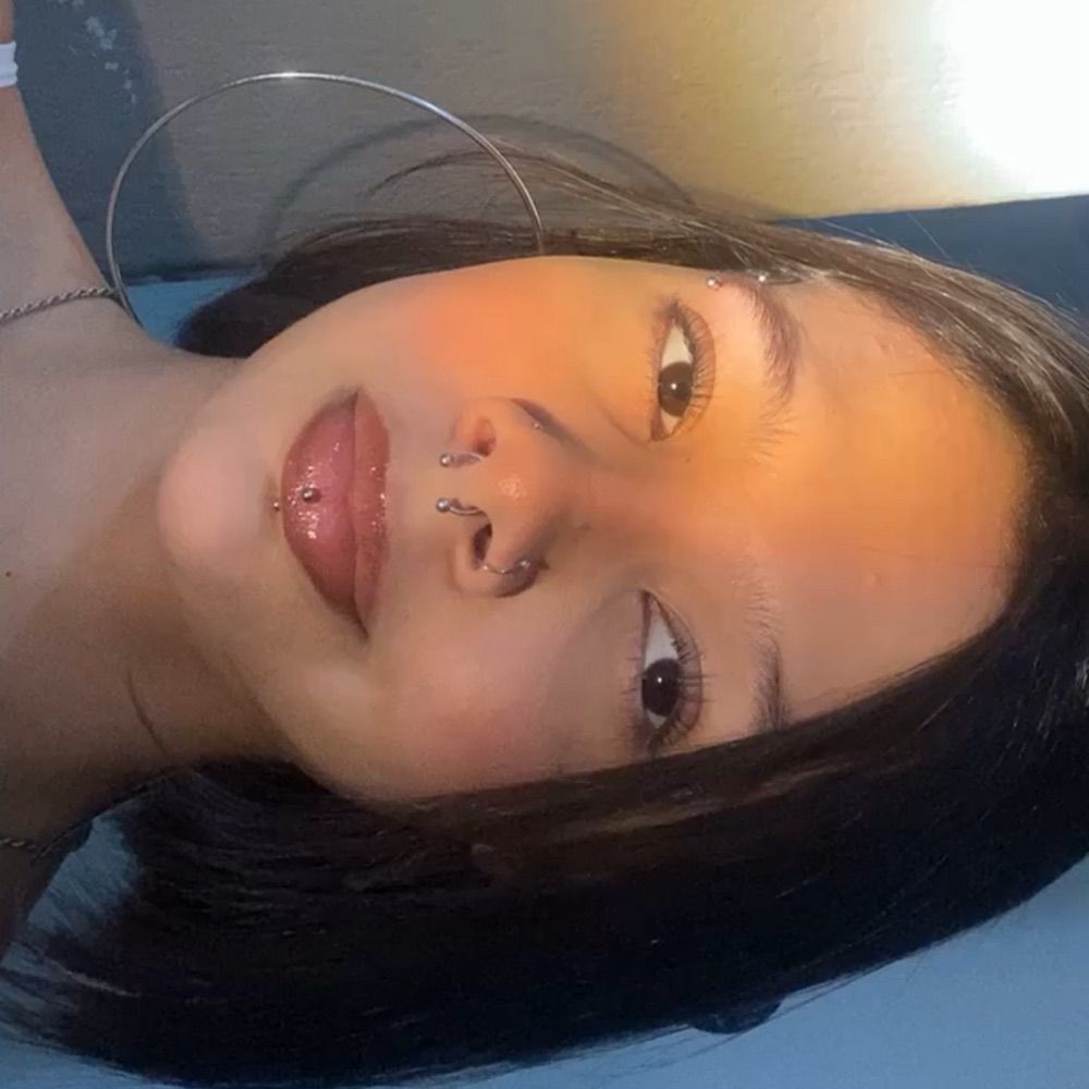 𝙹.