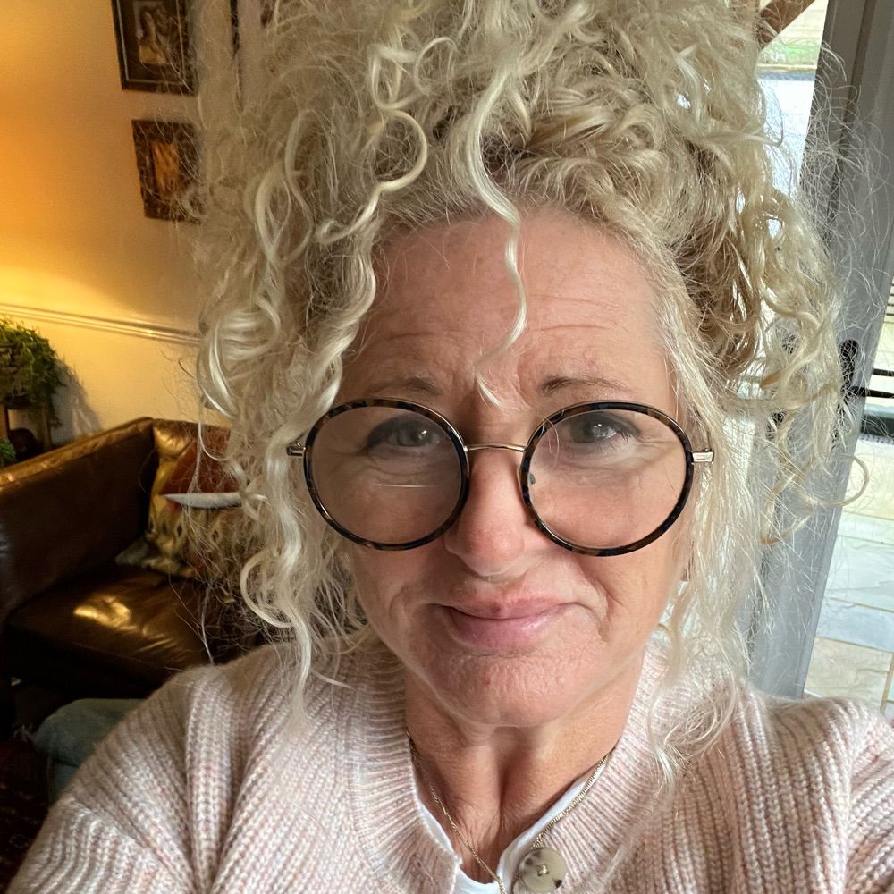 Dr Lucy Baldwin