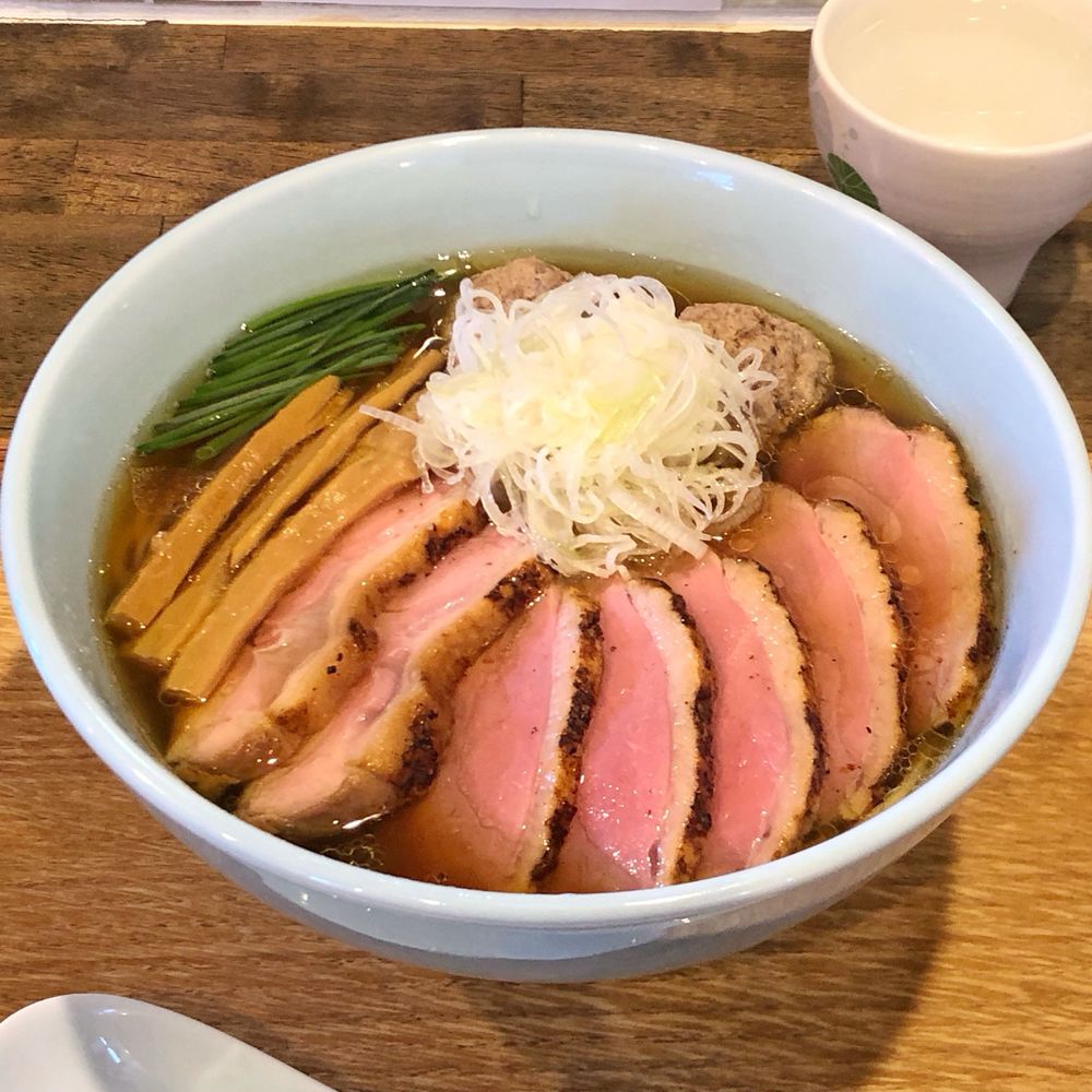 にっしぃ
