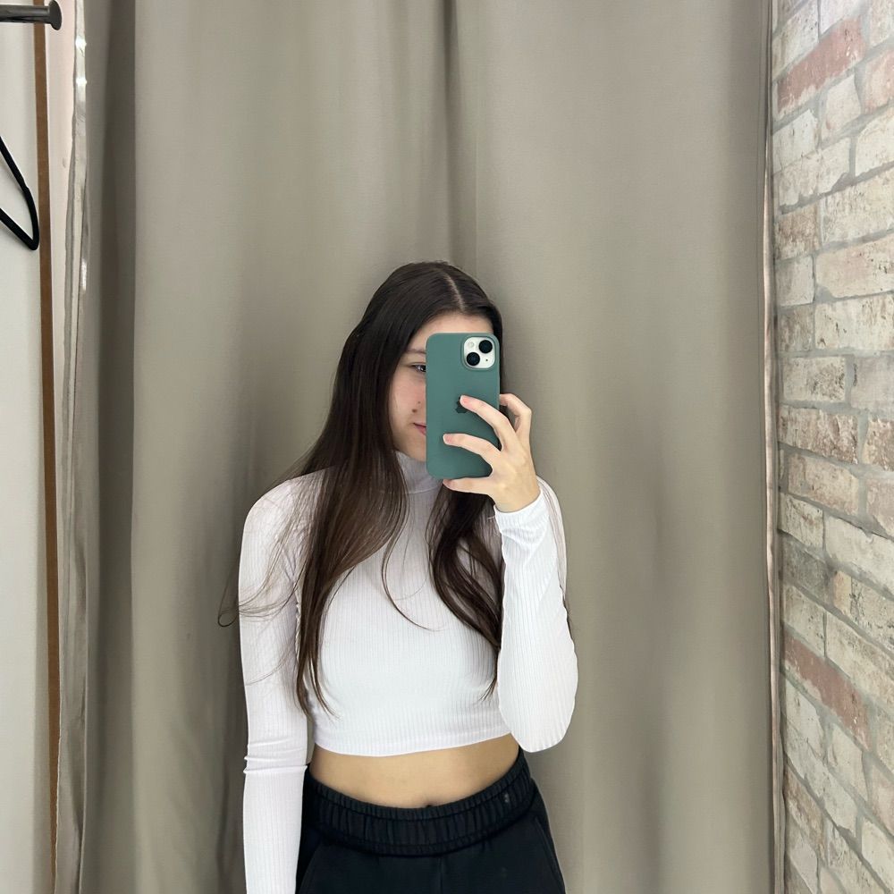 Júlia :)