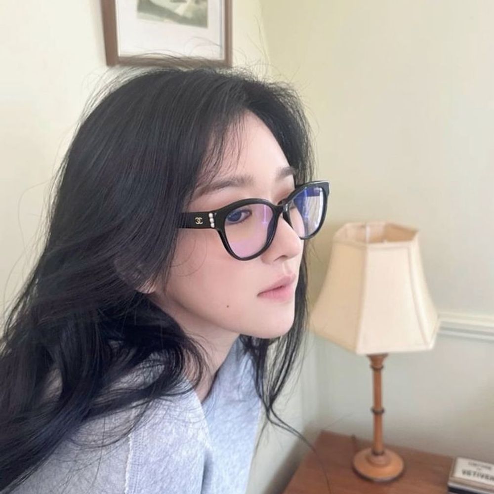 Laura.
