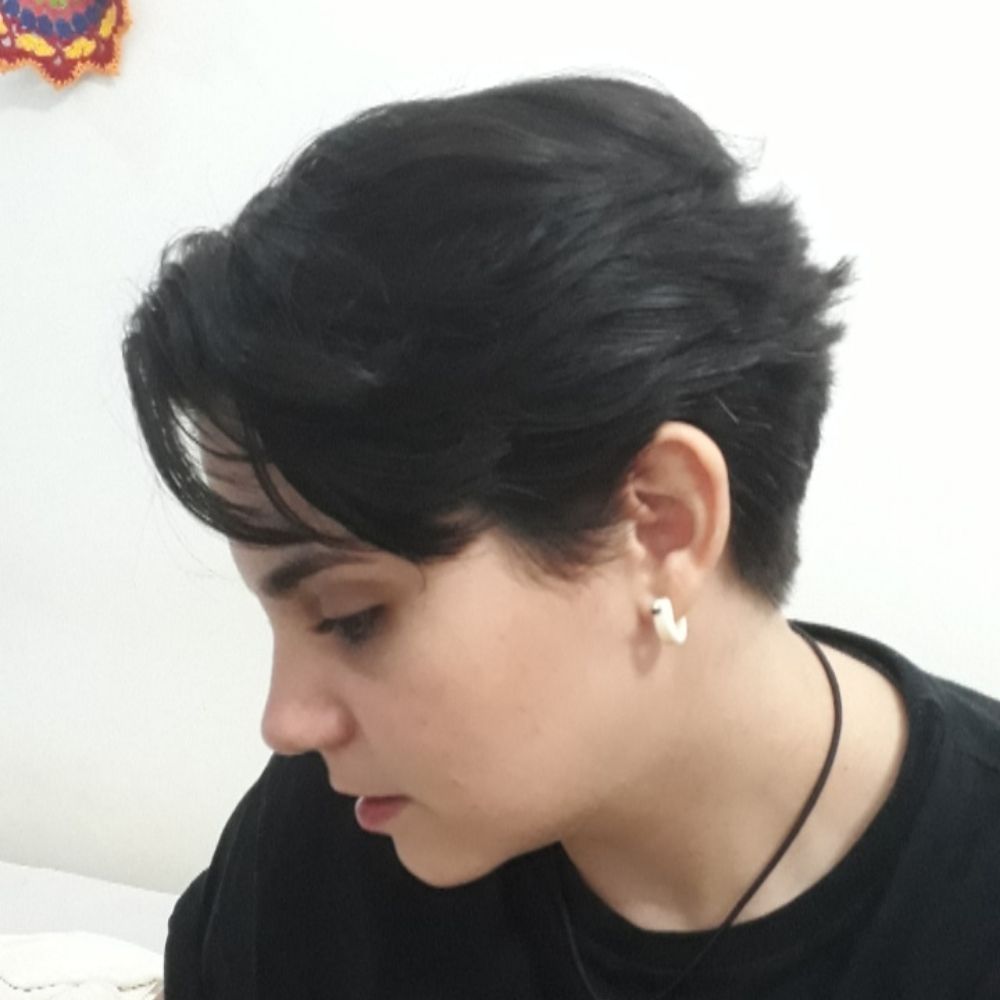 Júlia de Mello 