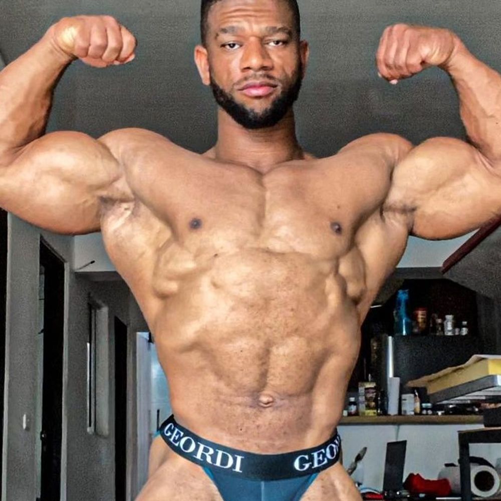 CASA DOS BODYBUILDERS
