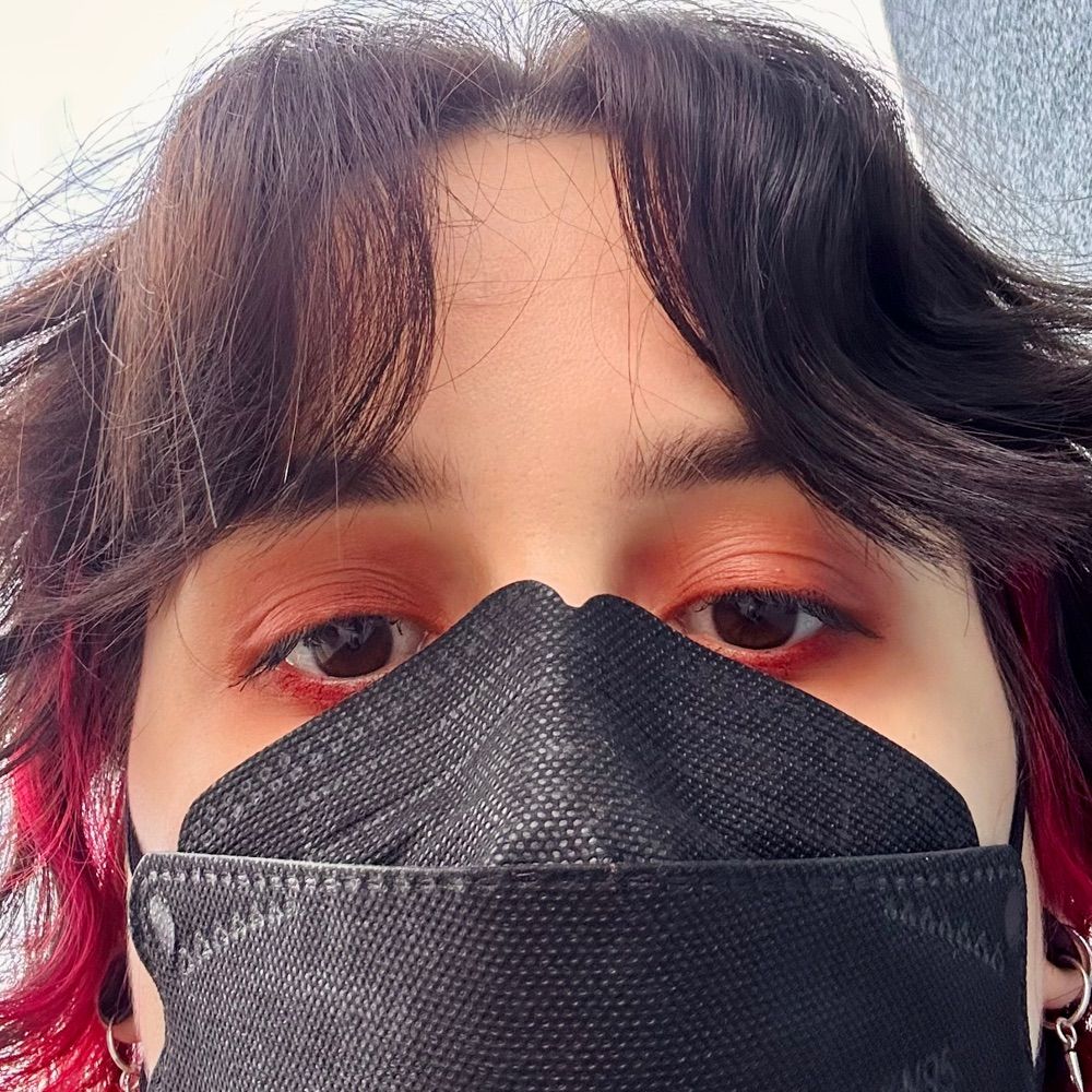 momo 🔪