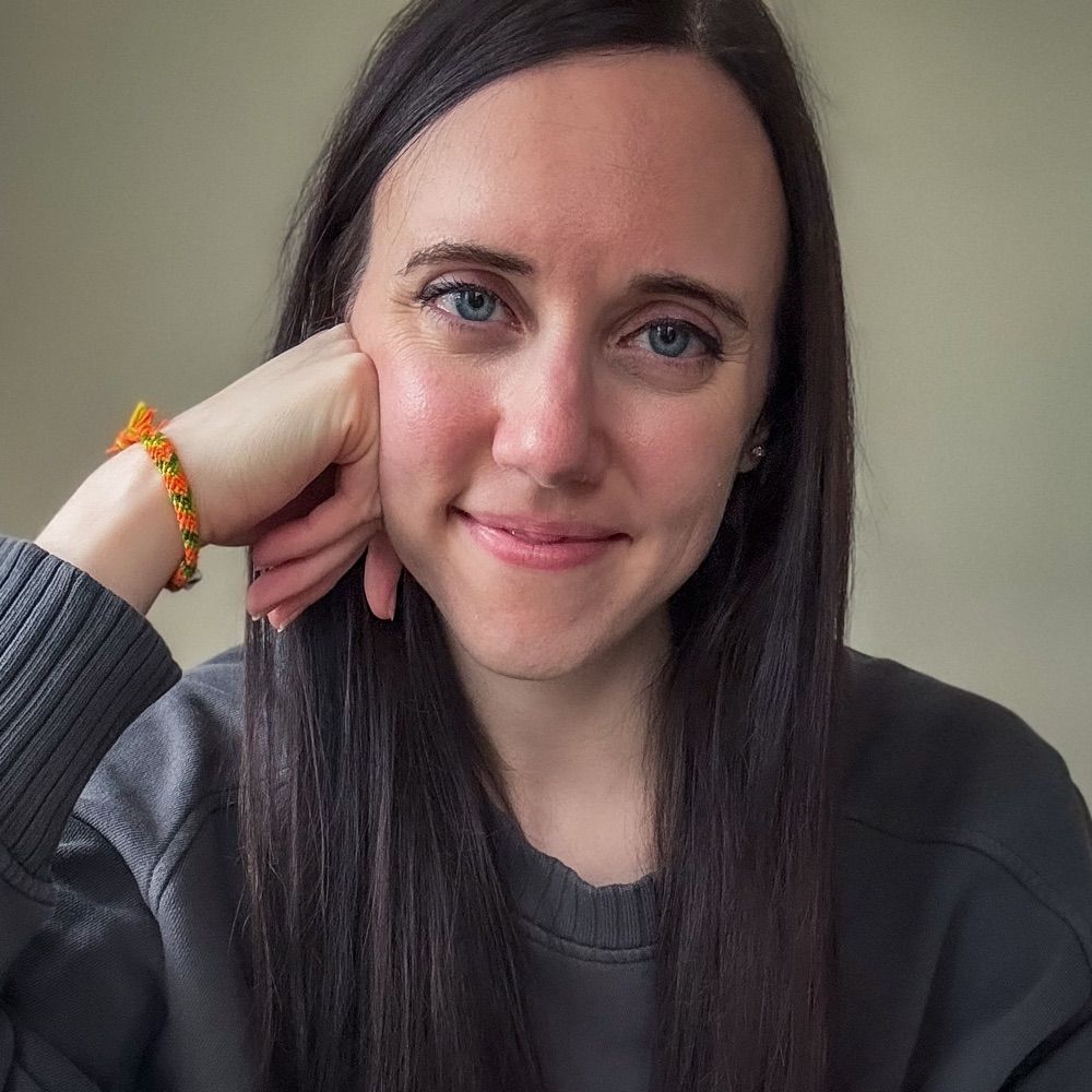 Cassy Klisch | Writer