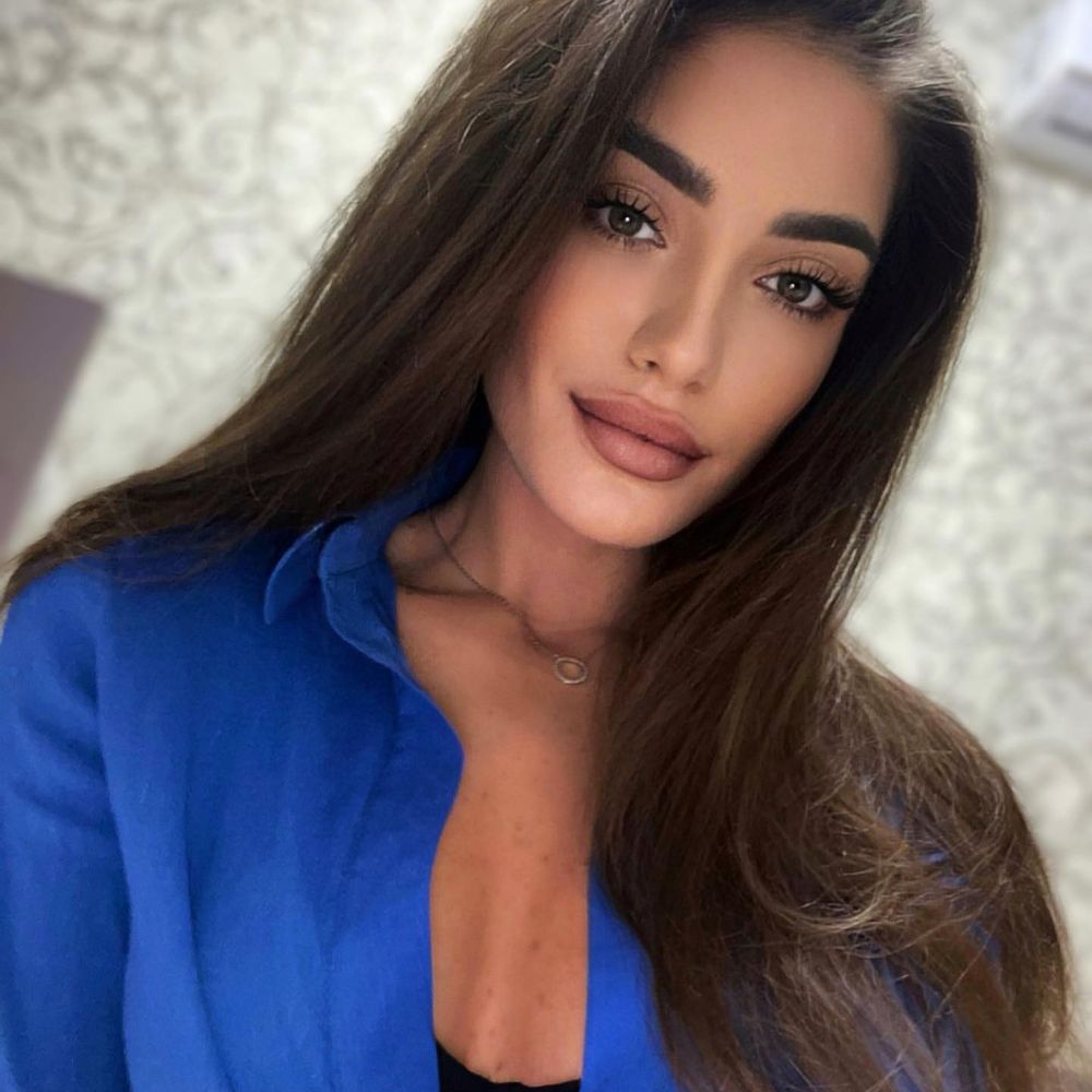Nicole Miller