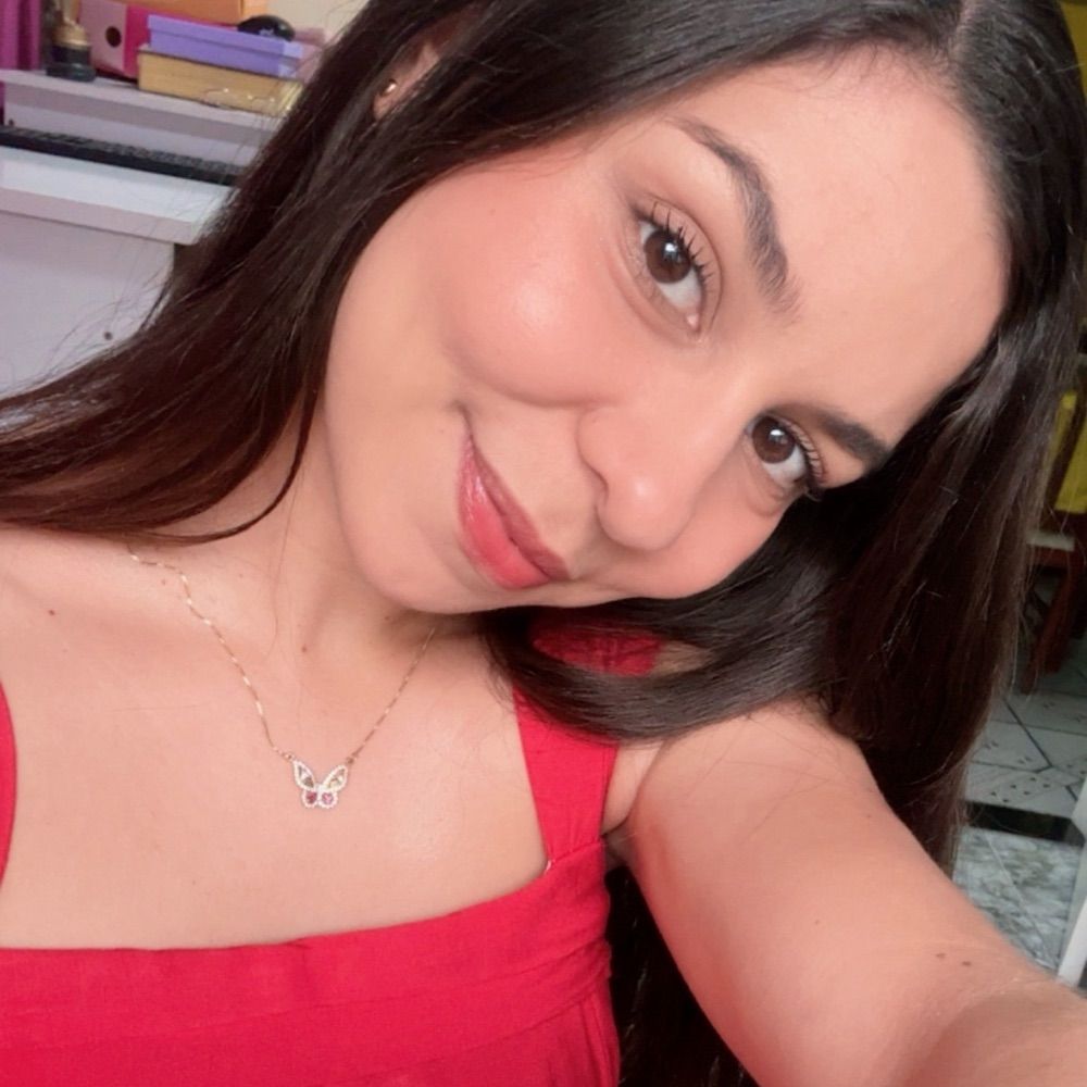 Emilly Cerqueira 🇭🇺