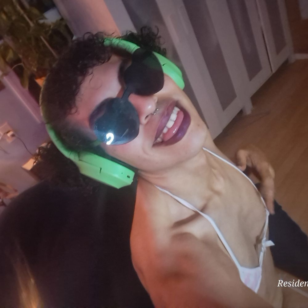 🔞Residentgoblin💅💜