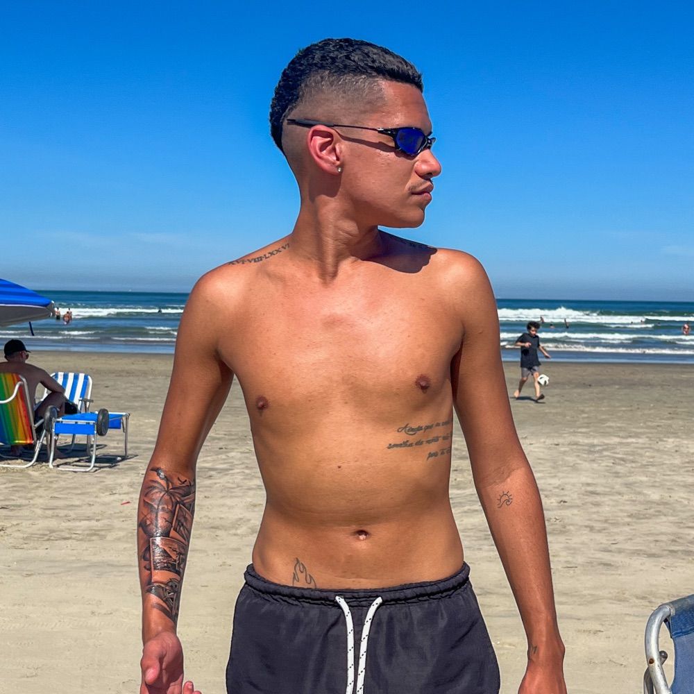 Chris 