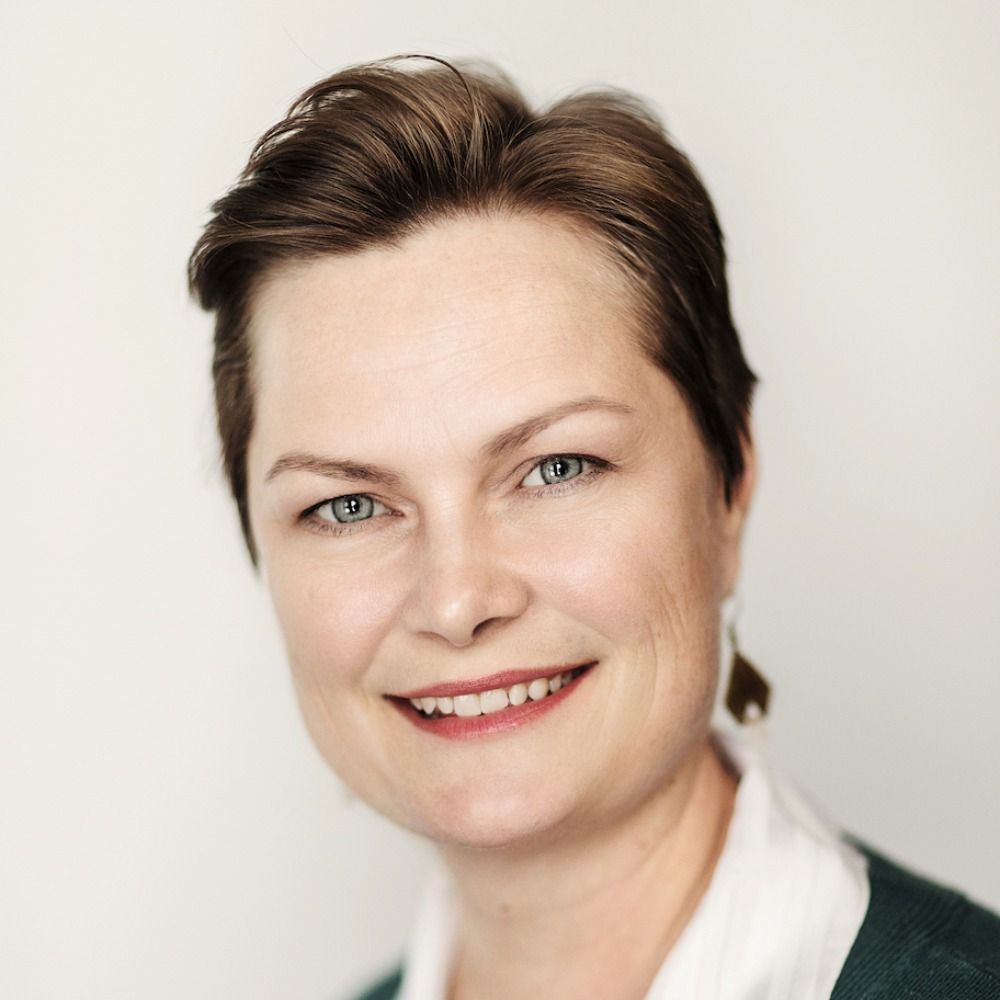 Dr Amanda Bauer