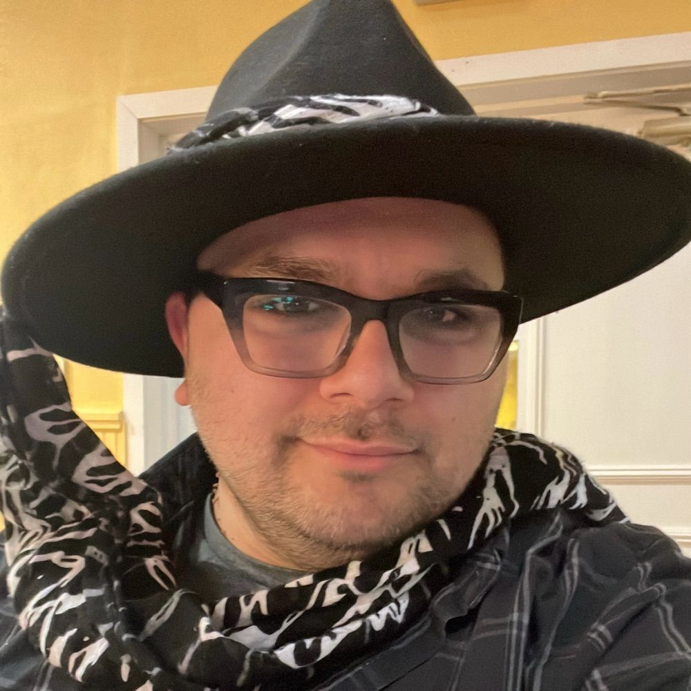 Joshii Tarot (he/him)