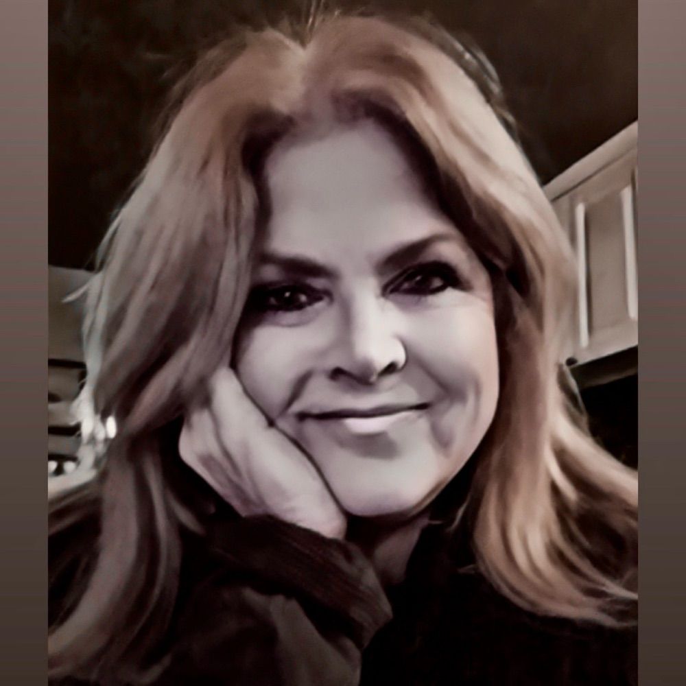 LizzyT