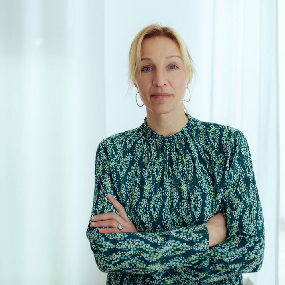 Nicola Kuhrt