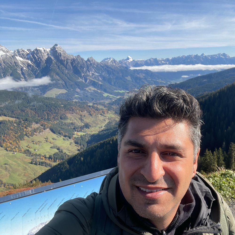 Herr Reza