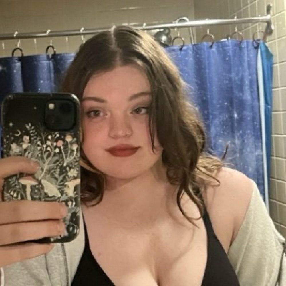 megan :)