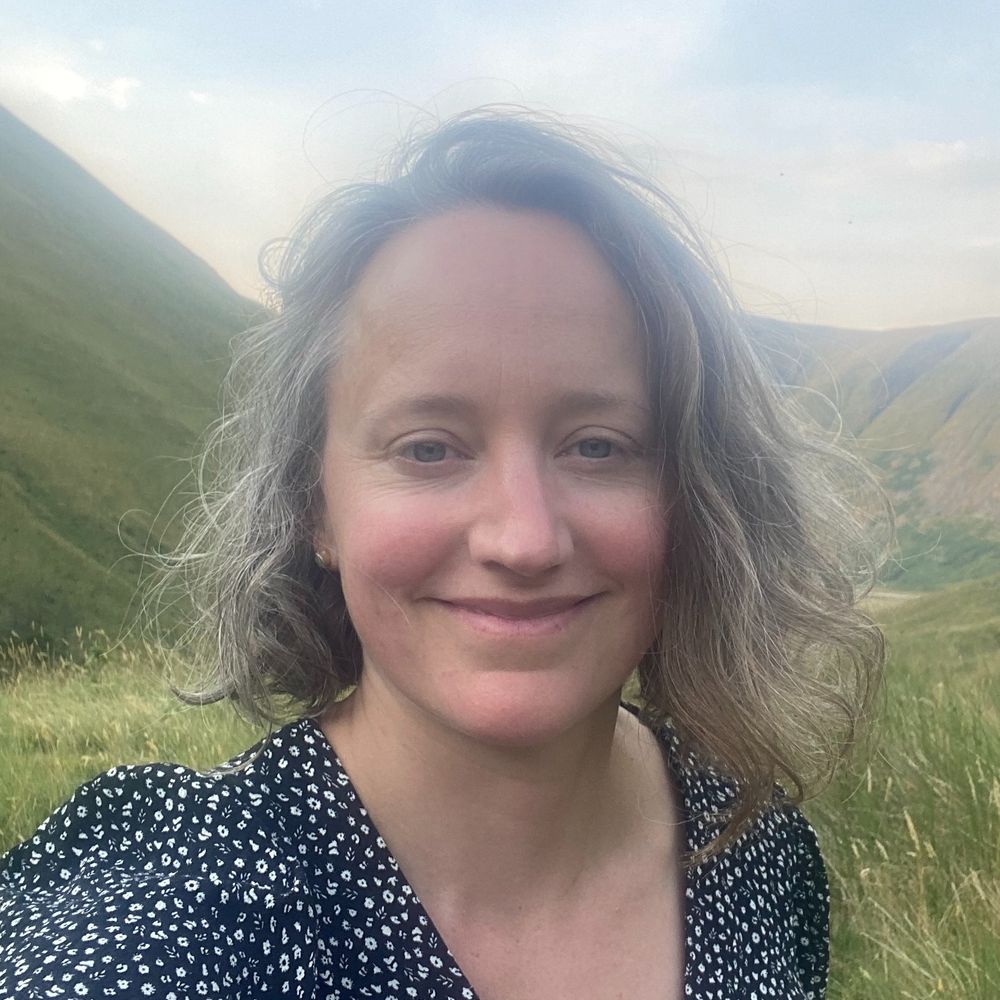 Dr Naomi Richards