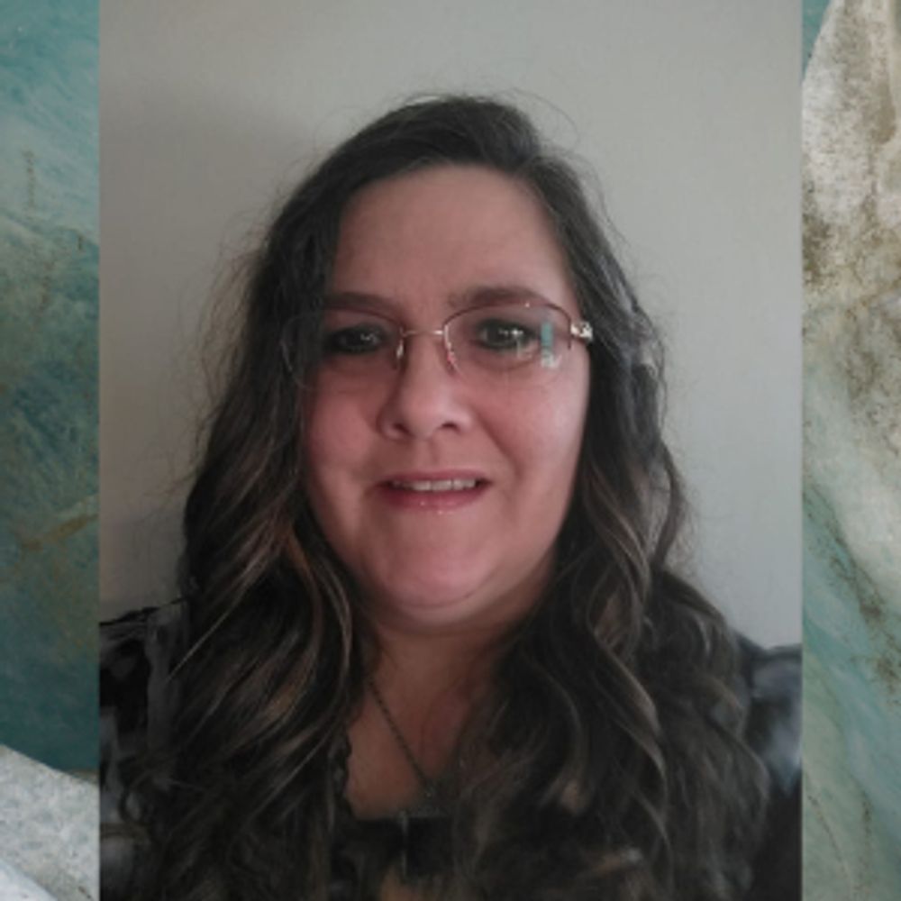 Amy J. Wilber-Author ✨is querying paranormal crime romance✨