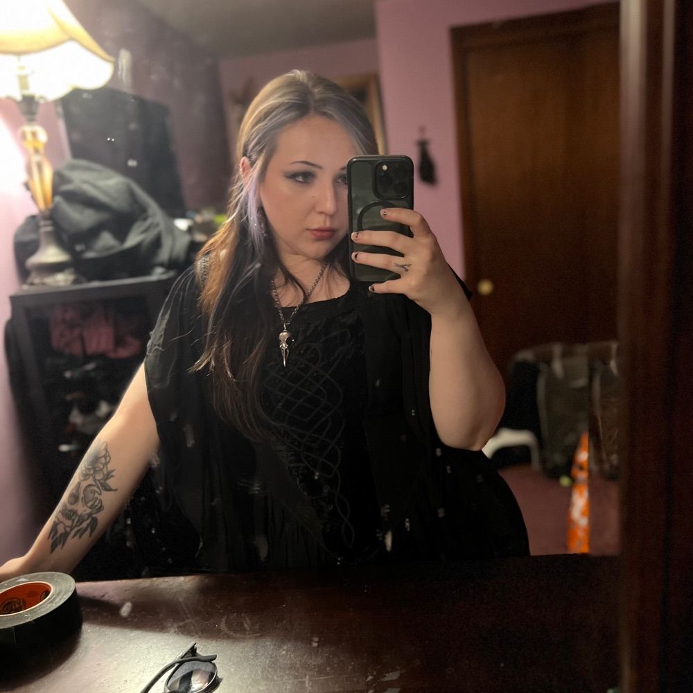 Vada 🗡️🦇