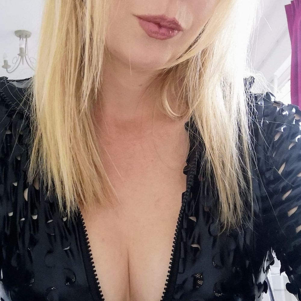 Perfect Goddess Kelly