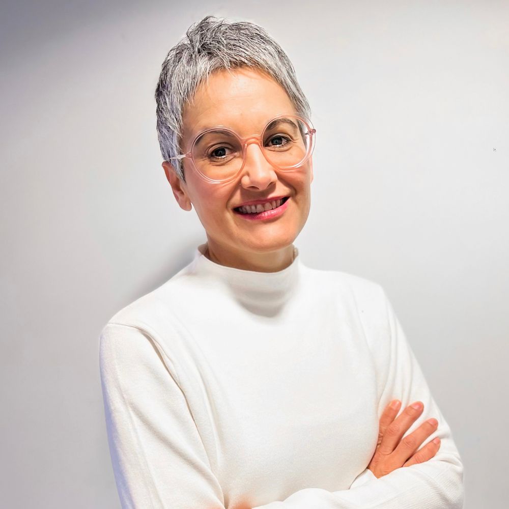 Dr. María D. Mayán