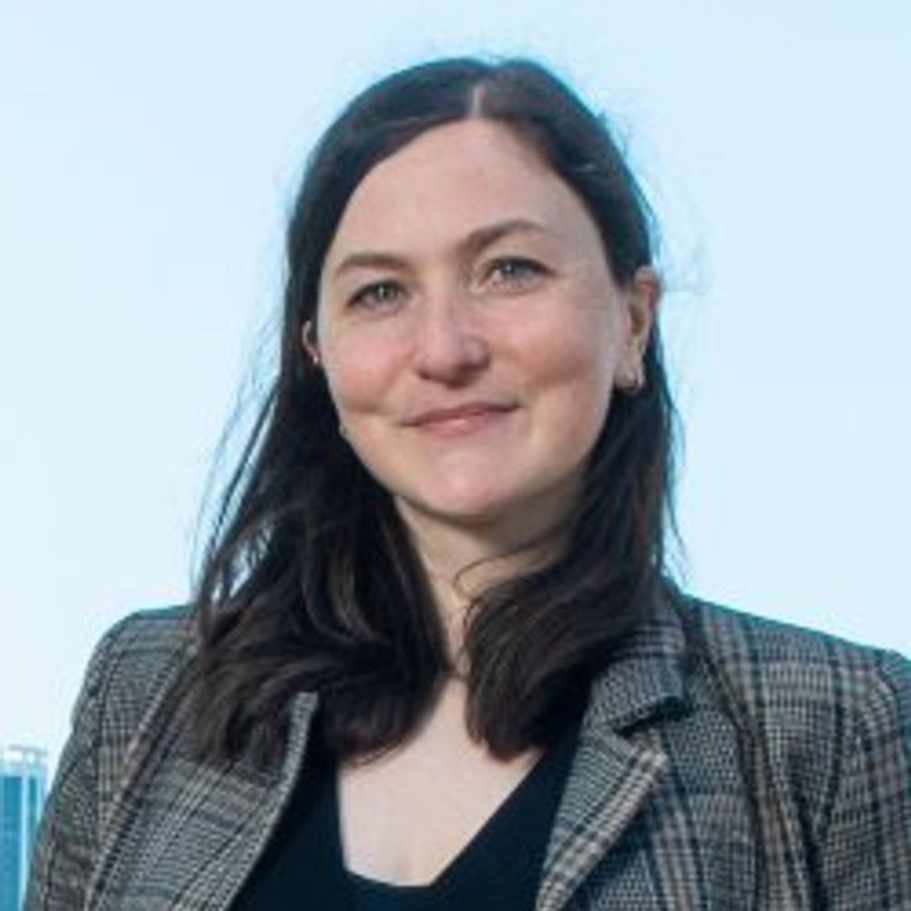 Francesca R Farina