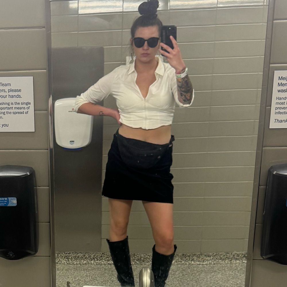 nicole