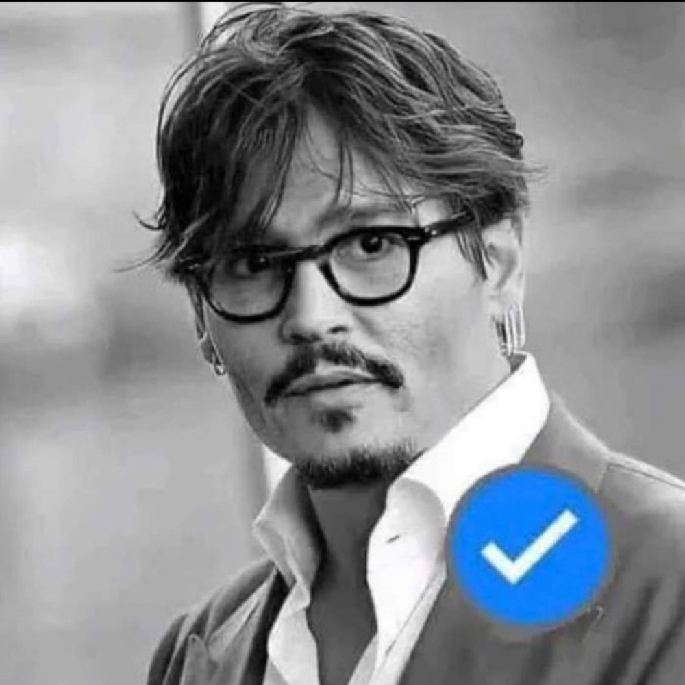 JOHNNY DEPP RELATIVE FAN LOVE