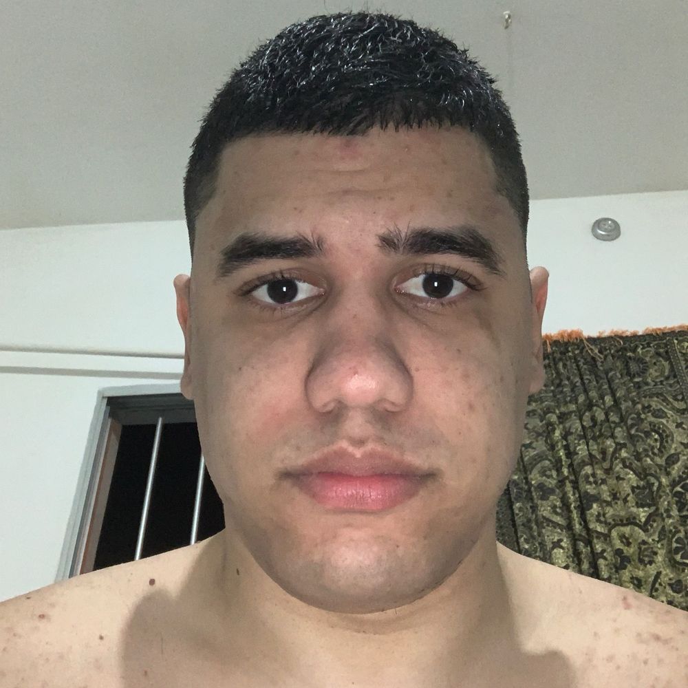 Taynã Melo