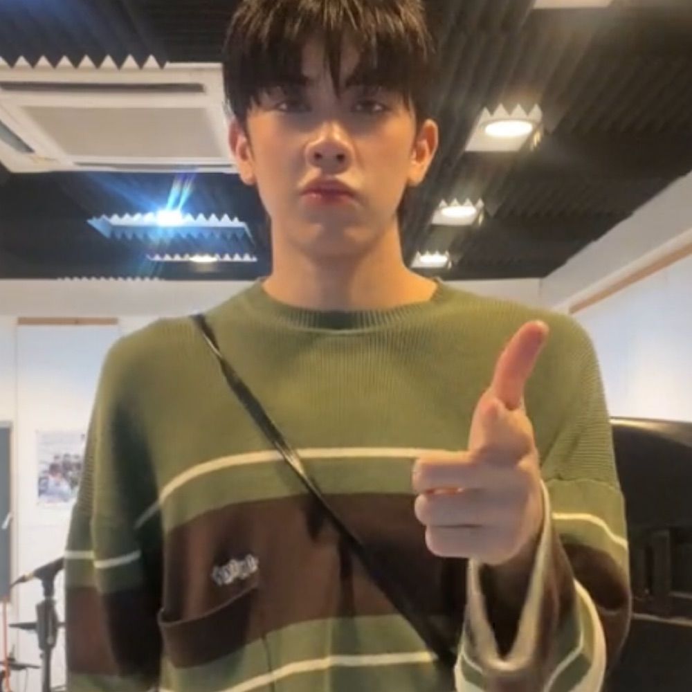 เพร่อ