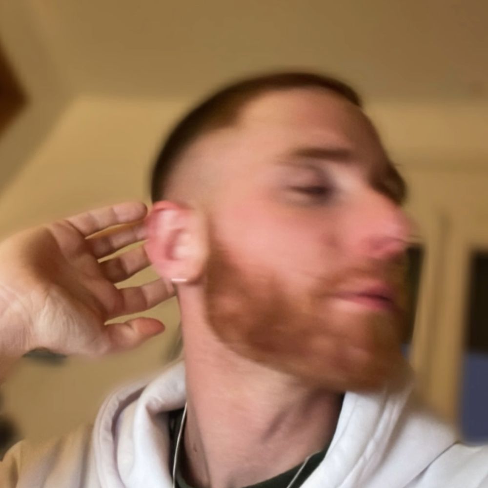 Shhhhhhhhhhhav