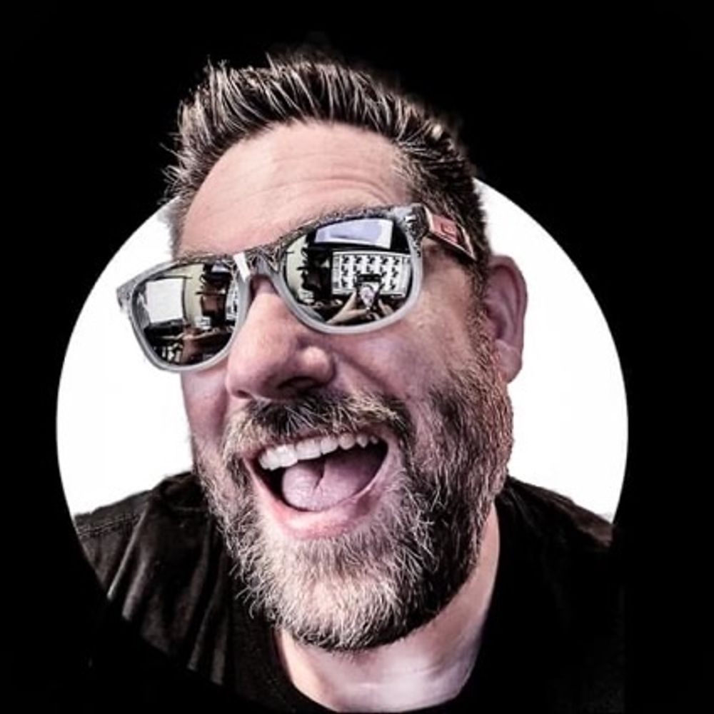 Travis Keyes