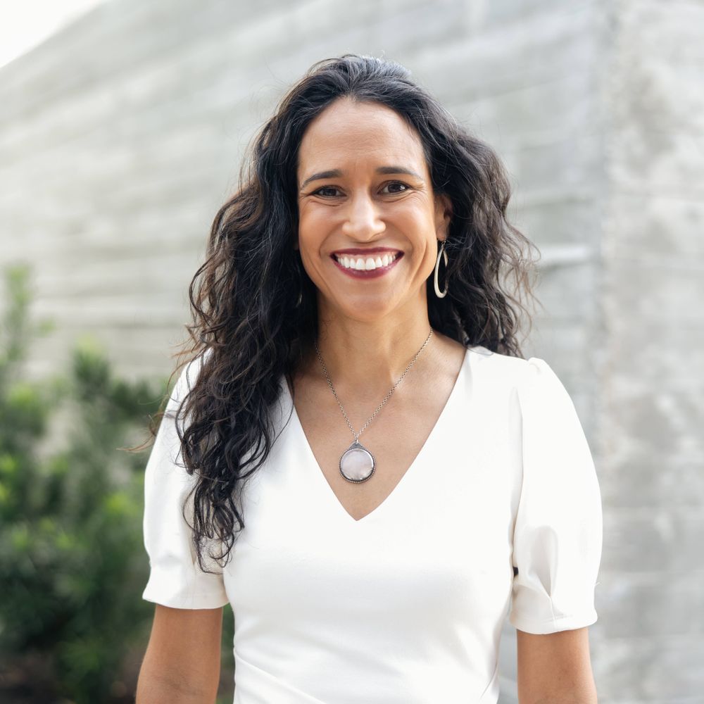 Dr. Danielle Duarte