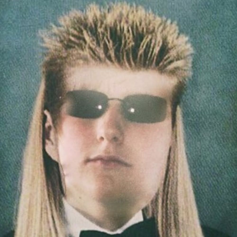 E L  H O T Z O