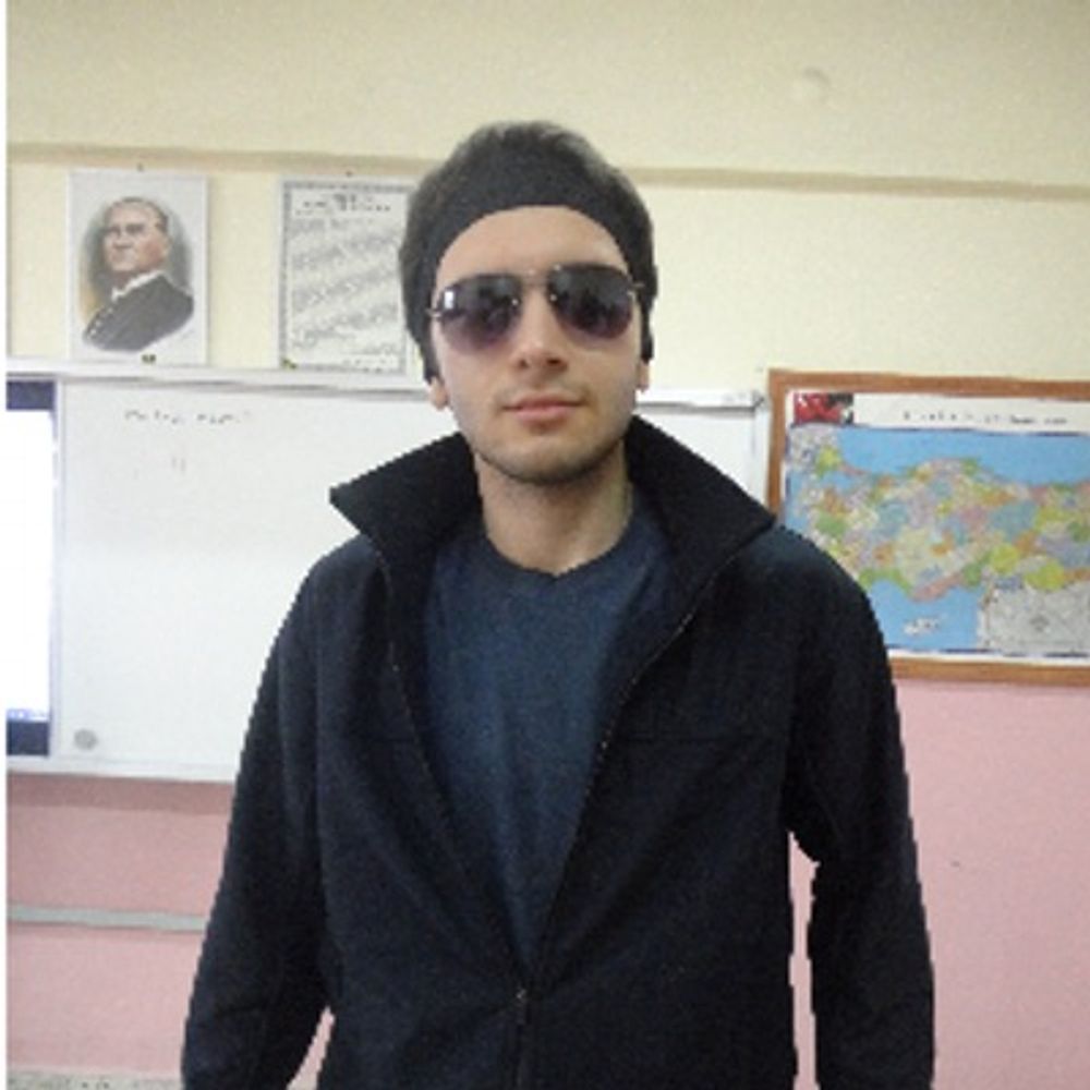 Ozan Simsek's avatar
