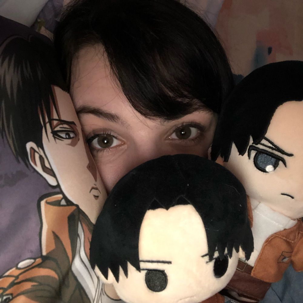Tori Loves Levi