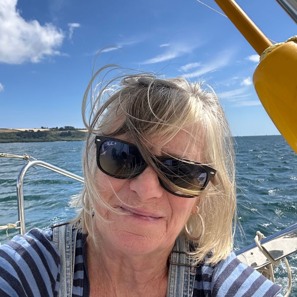 Dr Helen J Williams