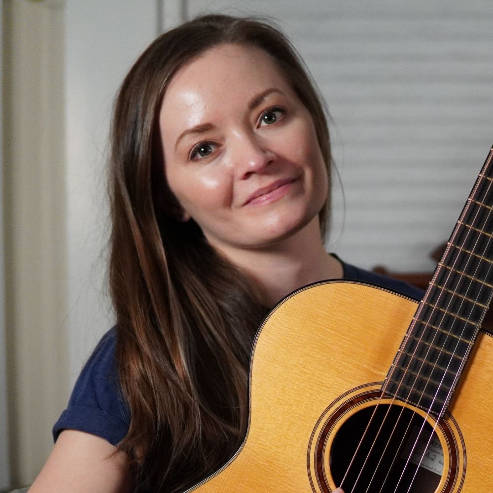Lindsay Straw