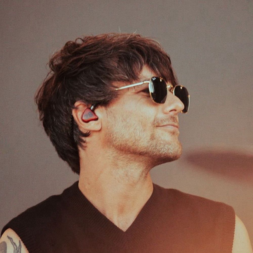 cah ◟̽◞̽| viu o Louis