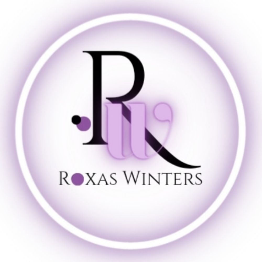 Profile picture roxaswinters.bsky.social