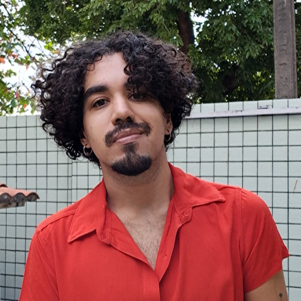 Cadu Santos
