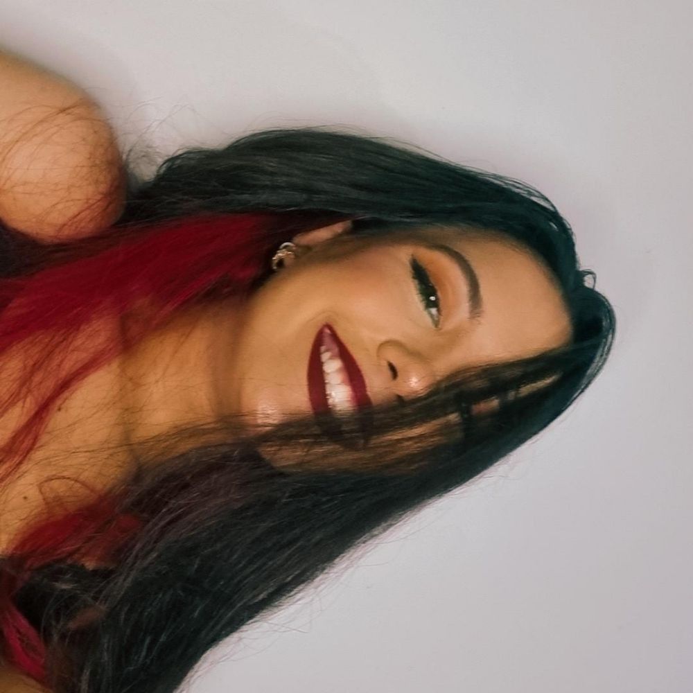 Menina do cabelo rosa 