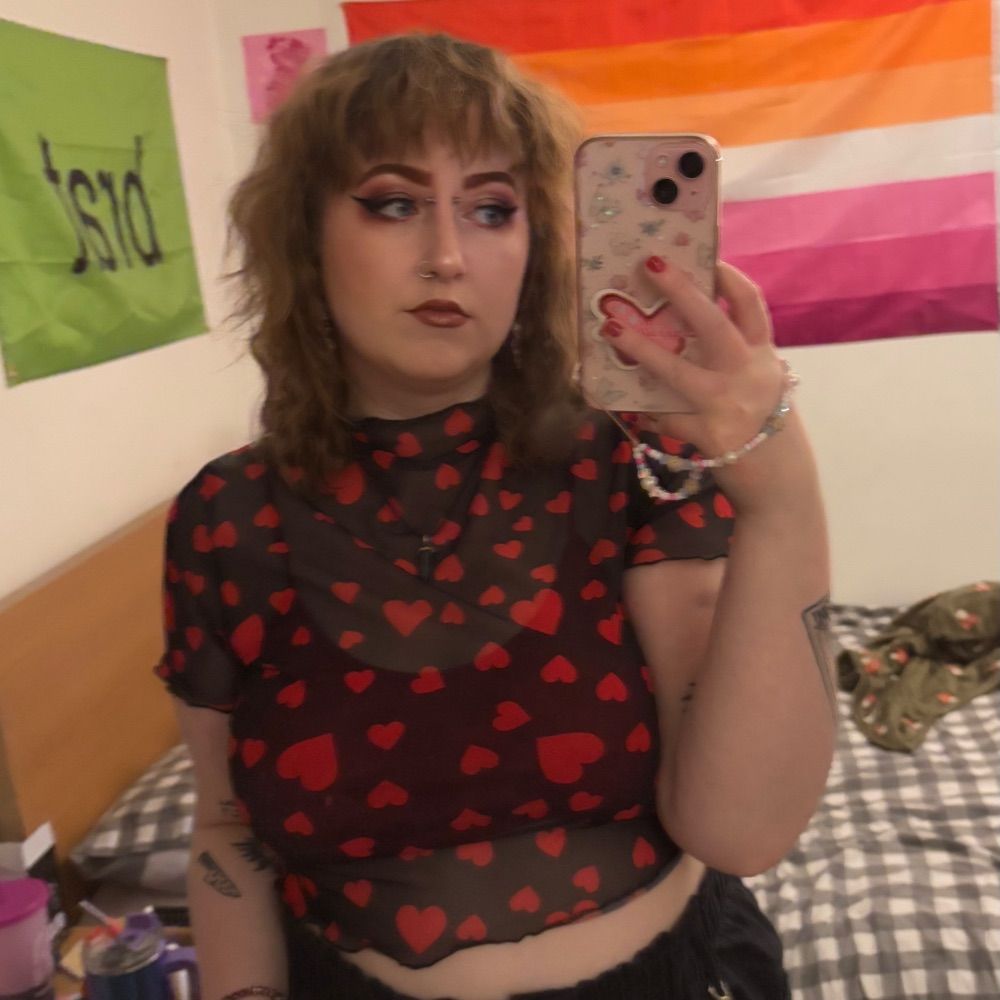 von 🥀  (she/her)