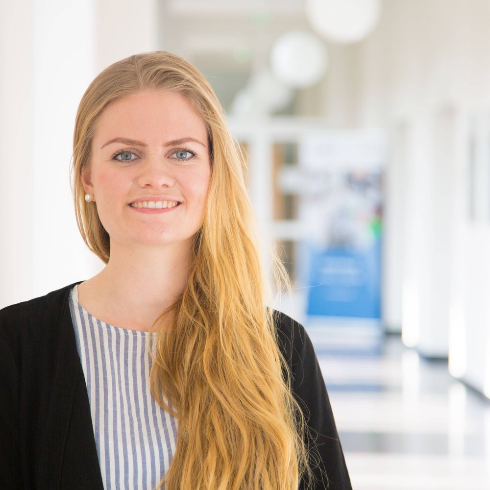 Dr. Lara Seefeld