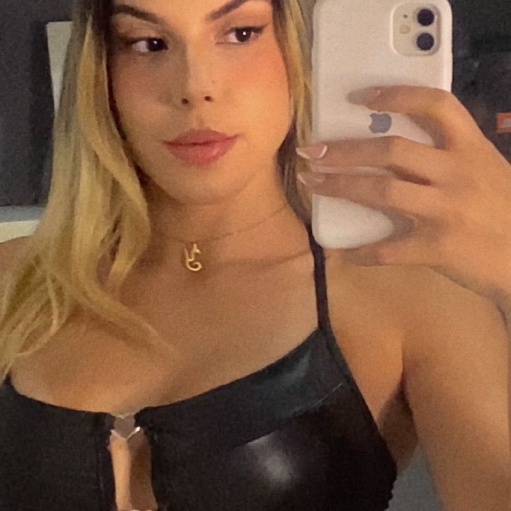👸🏼