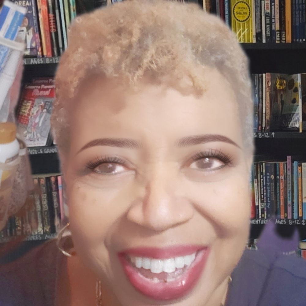 Author Dariel Raye