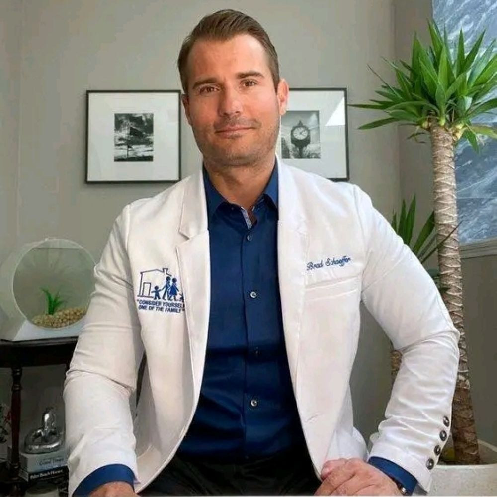 .Dr Bradley Schaeffer