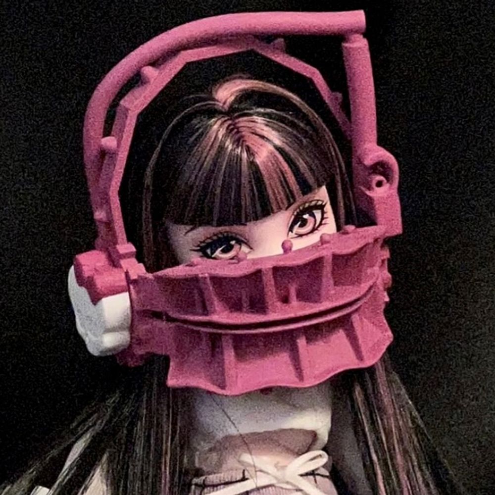 sara 🪐🔪