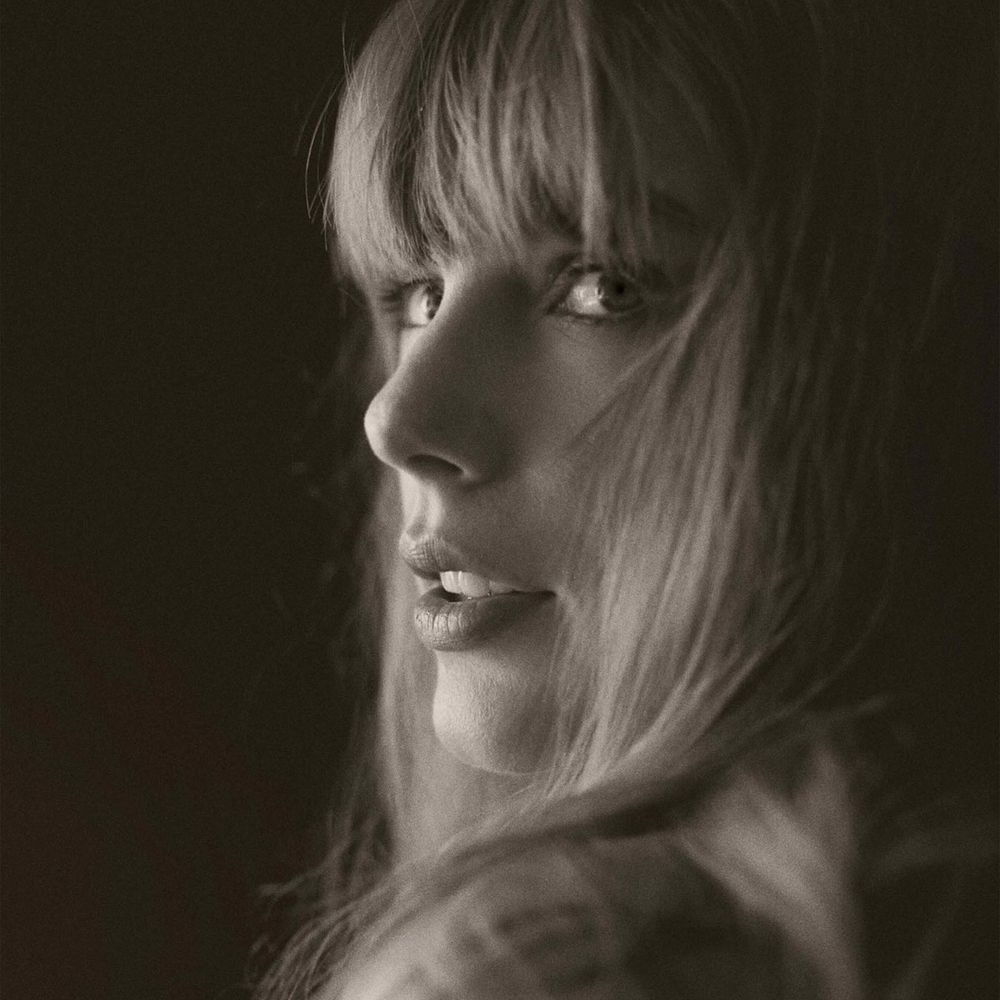 Ashley // ☯︎ TTPD ☯︎
