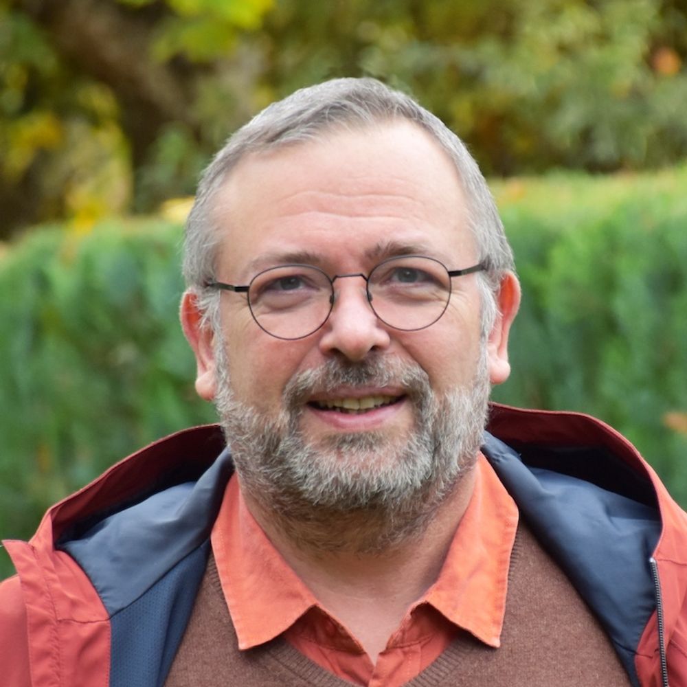 Claude LOUIS, MD