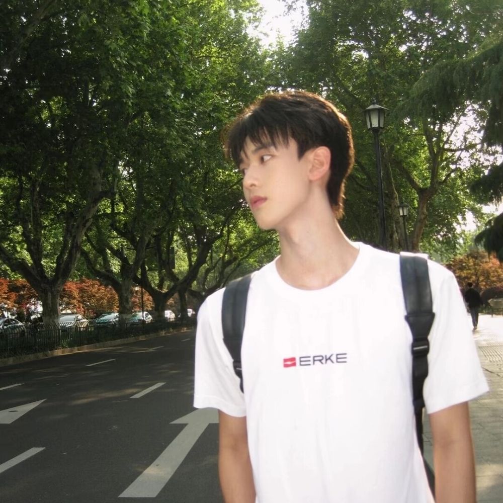 奶s
